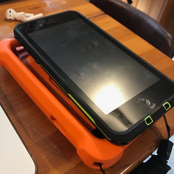 LIFEPROOF Lifejacket protector case - Picture 3 of 4